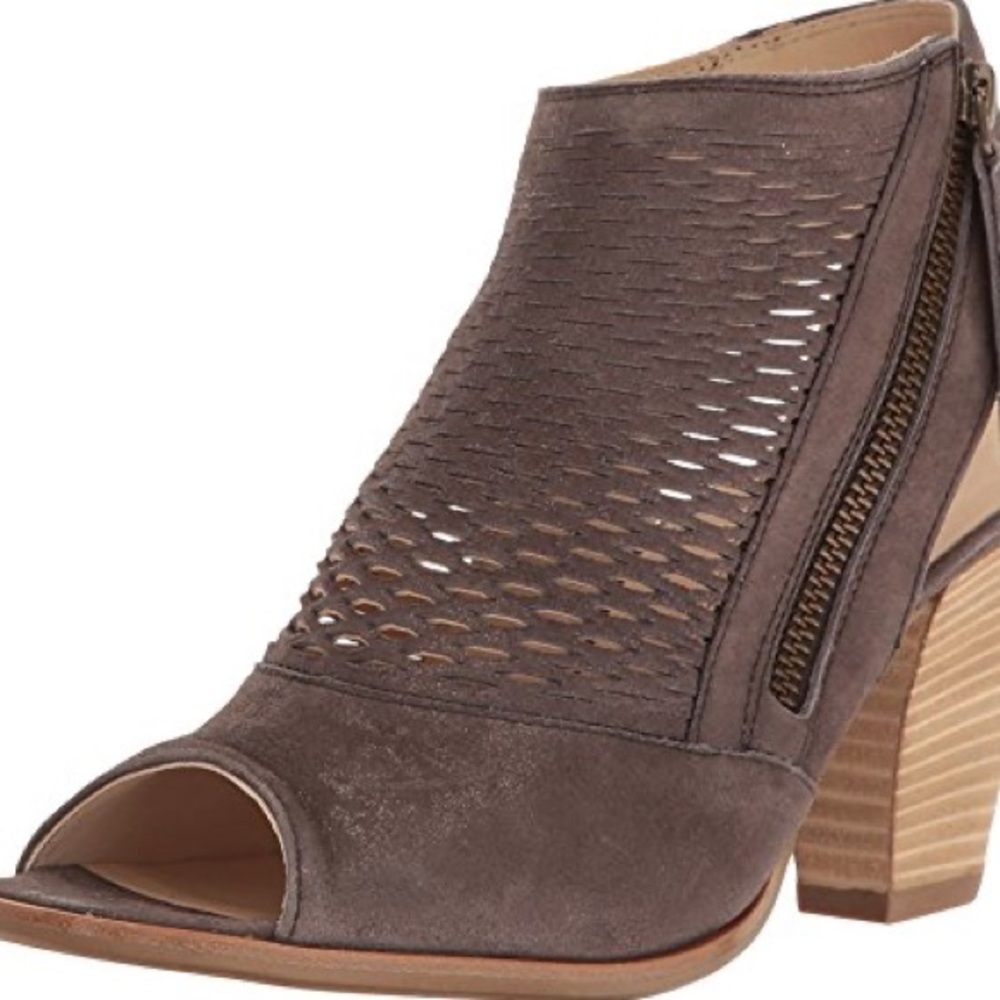 Paul Green Women's Willow Earth Metallic Sandal
